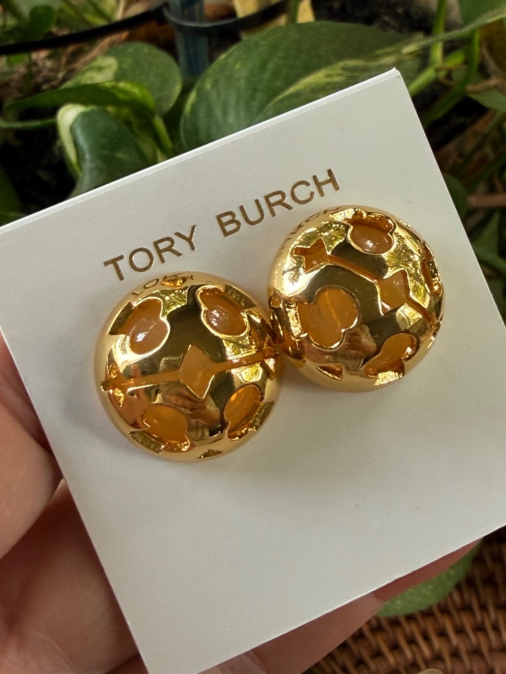 Tory Burch Earrings DOMED CUTOUT GOLD TONE DOME UNIQUE PIERCED / POST NWT - Picture 8 of 9